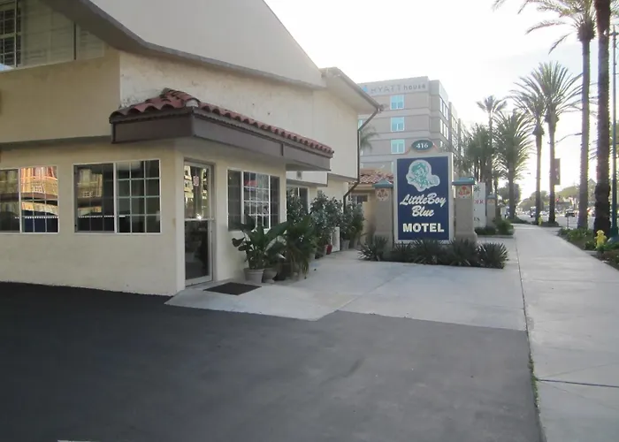 Little Boy Blue Motel